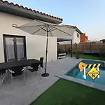 빌라 Climatisee Avec Piscine Pour De Superbes Au Soleil !