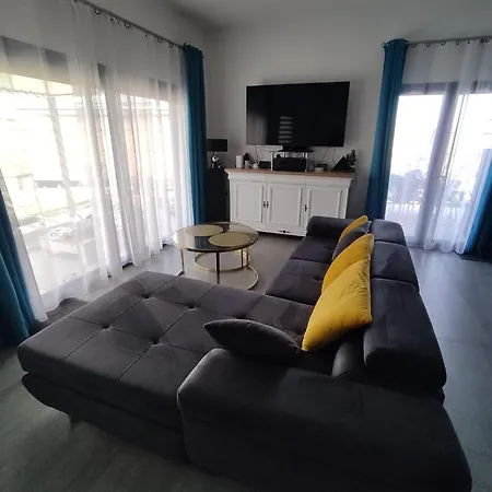 Villa Climatisee Avec Piscine Pour De Superbes Au Soleil !