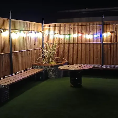 Climatisee Avec Piscine Pour De Superbes Au Soleil ! Villa *