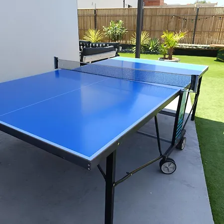 Вилла Climatisee Avec Piscine Pour De Superbes Au Soleil ! *