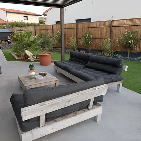 Climatisee Avec Piscine Pour De Superbes Au Soleil ! Вилла