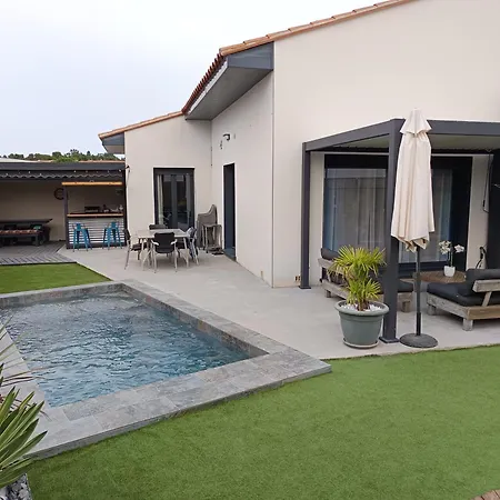 Climatisee Avec Piscine Pour De Superbes Au Soleil ! Perpignan