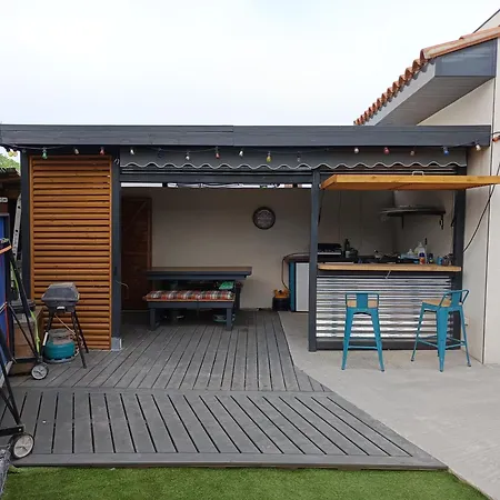Climatisee Avec Piscine Pour De Superbes Au Soleil ! Villa *