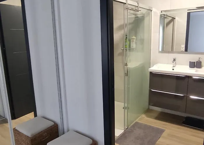 Climatisee Avec Piscine Pour De Superbes Au Soleil ! *