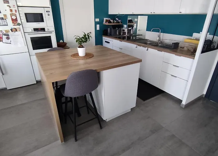 Climatisee Avec Piscine Pour De Superbes Au Soleil ! Вилла