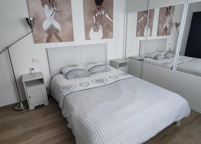 Вилла Climatisee Avec Piscine Pour De Superbes Au Soleil !